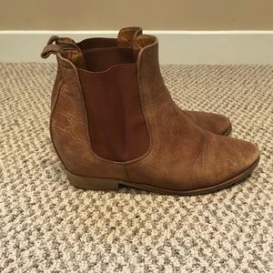 Roots Canada made in Italy leather Chelsea boots